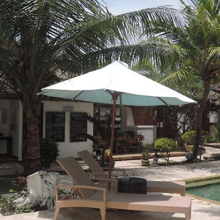 Casus Dream Hotel Gili Trawangan Exterior photo