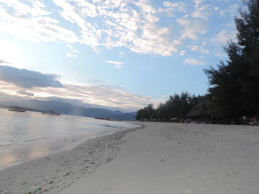 Casus Dream Hotel Gili Trawangan Exterior photo