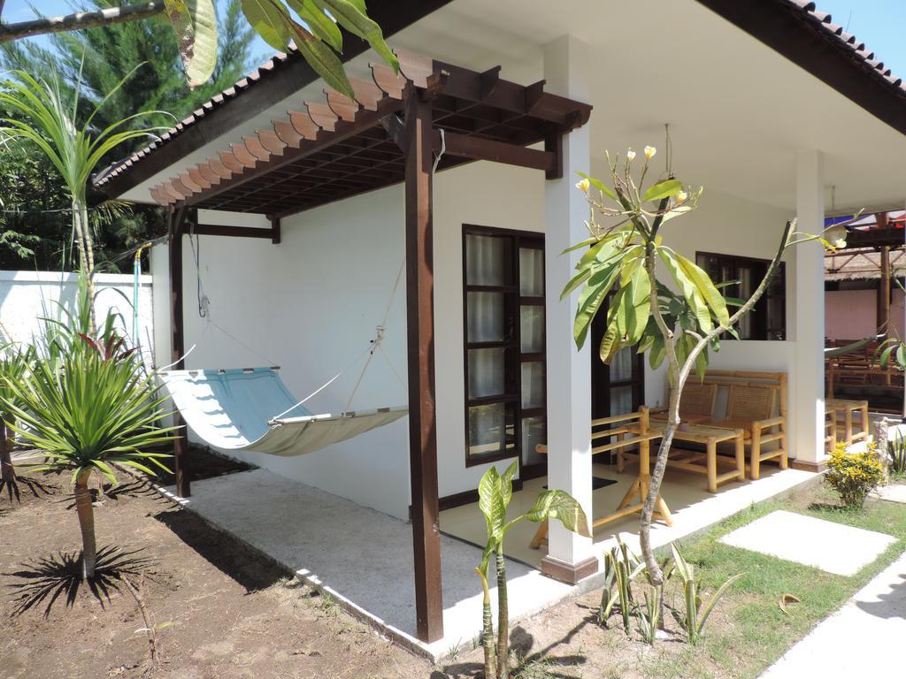 Casus Dream Hotel Gili Trawangan Exterior photo