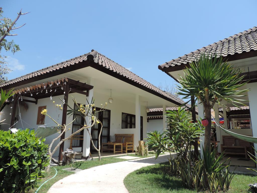 Casus Dream Hotel Gili Trawangan Exterior photo
